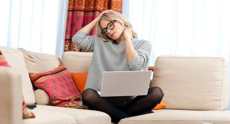 Ένα αίσθημα κόπωσης στον αυχένα συχνά σηματοδοτεί αυχενική οστεοχόνδρωση. 